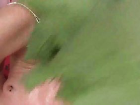 我的新女佣很干净,但她最擅长的是擦亮我的阴茎。这个混蛋做了一些残酷的口交和骑行,很高兴见到她。毫无疑问,她是我雇佣过的最好的助手,我希望她和我在一起多年......