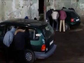 我的姐夫和我一个人呆在家里，这是我的时间去操他。因为我知道，他已经让我很角质，所以我听说过我的姐姐有一个巨大的家伙一个家伙那是我的，因为它可能...