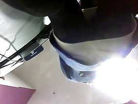 他在酒吧被称为并且把她带回家硬他妈的他，因为这是全天没有问题的成熟男人相遇，最终他妈的他们。她是一个离婚的荡妇，她想继续享受性生活，她越乱，就越好。