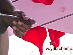 丹妮尔德劳内是不完全是一个微妙的女孩谁把打或疼，硬他妈的，但那家伙不会严重供应，我真的想他妈的她，所以我得到了相当的润滑油，以便它可以在所有四肢他妈的硬谢天谢地，他把它穿上了，因为如果没有润滑它，他就会将它分成两个推力。